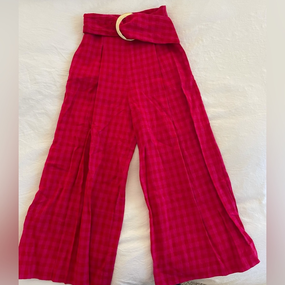 UTERQÜE PINK AND RED CROPPED, PLEATED PANTS